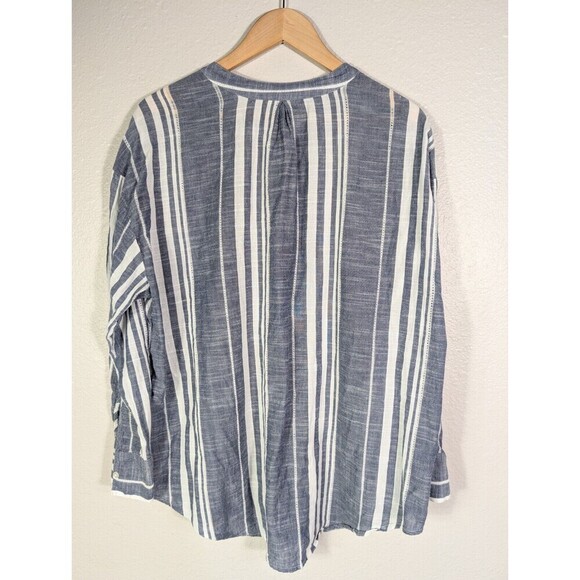 Lucky Brand Women's Blouse 1X Plus White  Blue Button Up Pockets Long Sleeve 103 - Picture 2 of 9